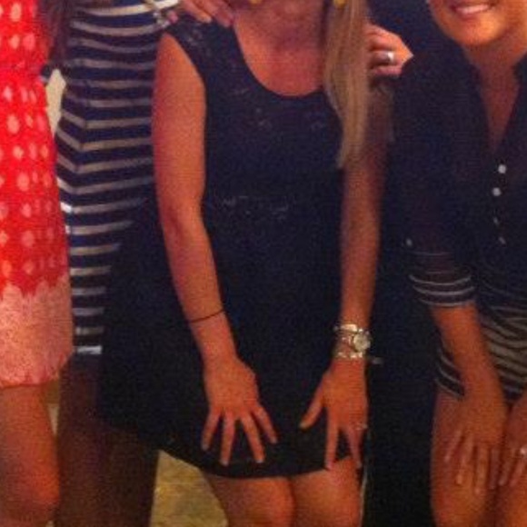 Black dress - Picture 4 of 4